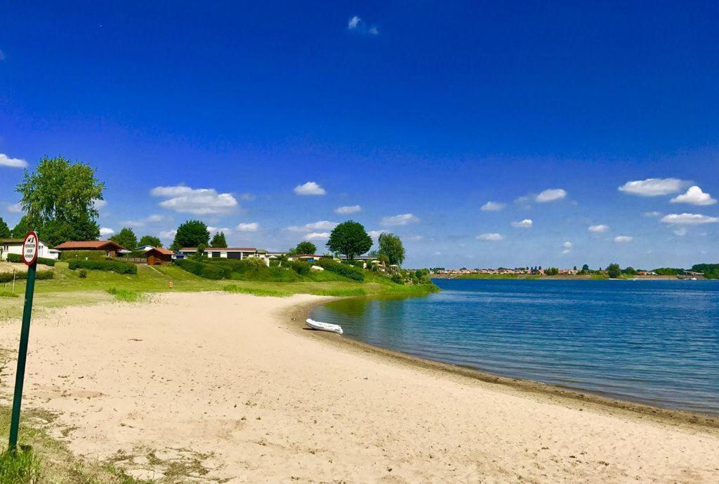 Rhederlaagse Meren Lathum Buitenkant foto